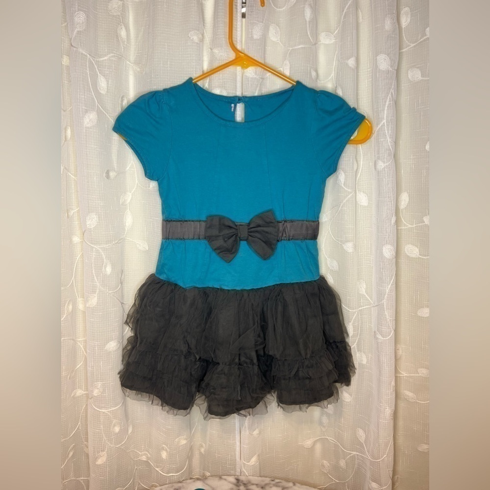 🥳 4 for $20 Sale!! 🥳 Girls Tutu Dress, Size 5T